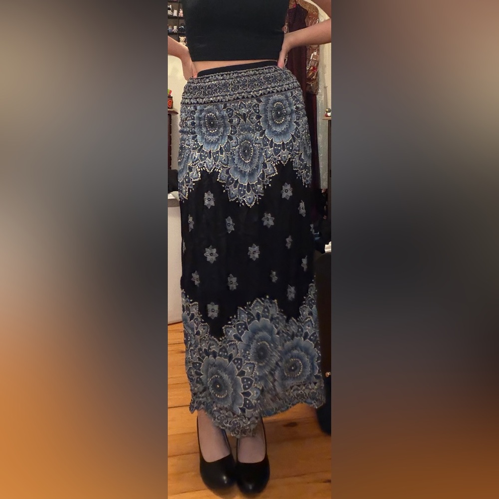 Boho Black and Gray Patterned Maxi Skirt